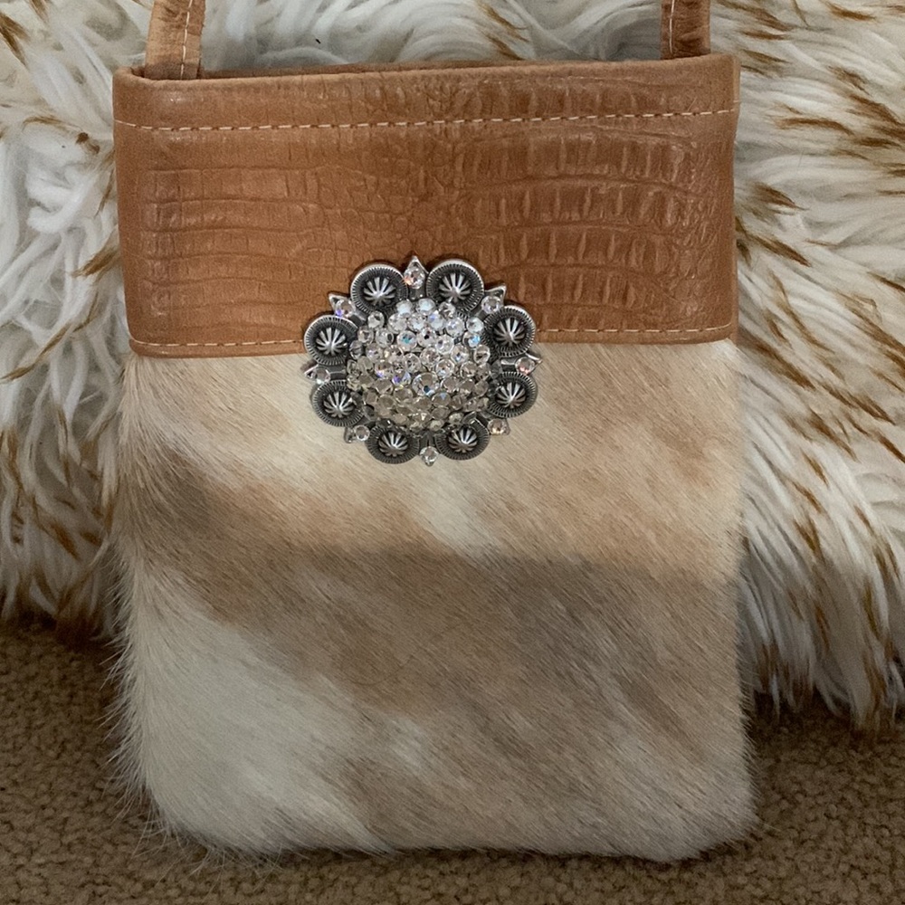 NWOT PERFECT GIFT! Handmade genuine cowhide leather small crossbody - Picture 1 of 6